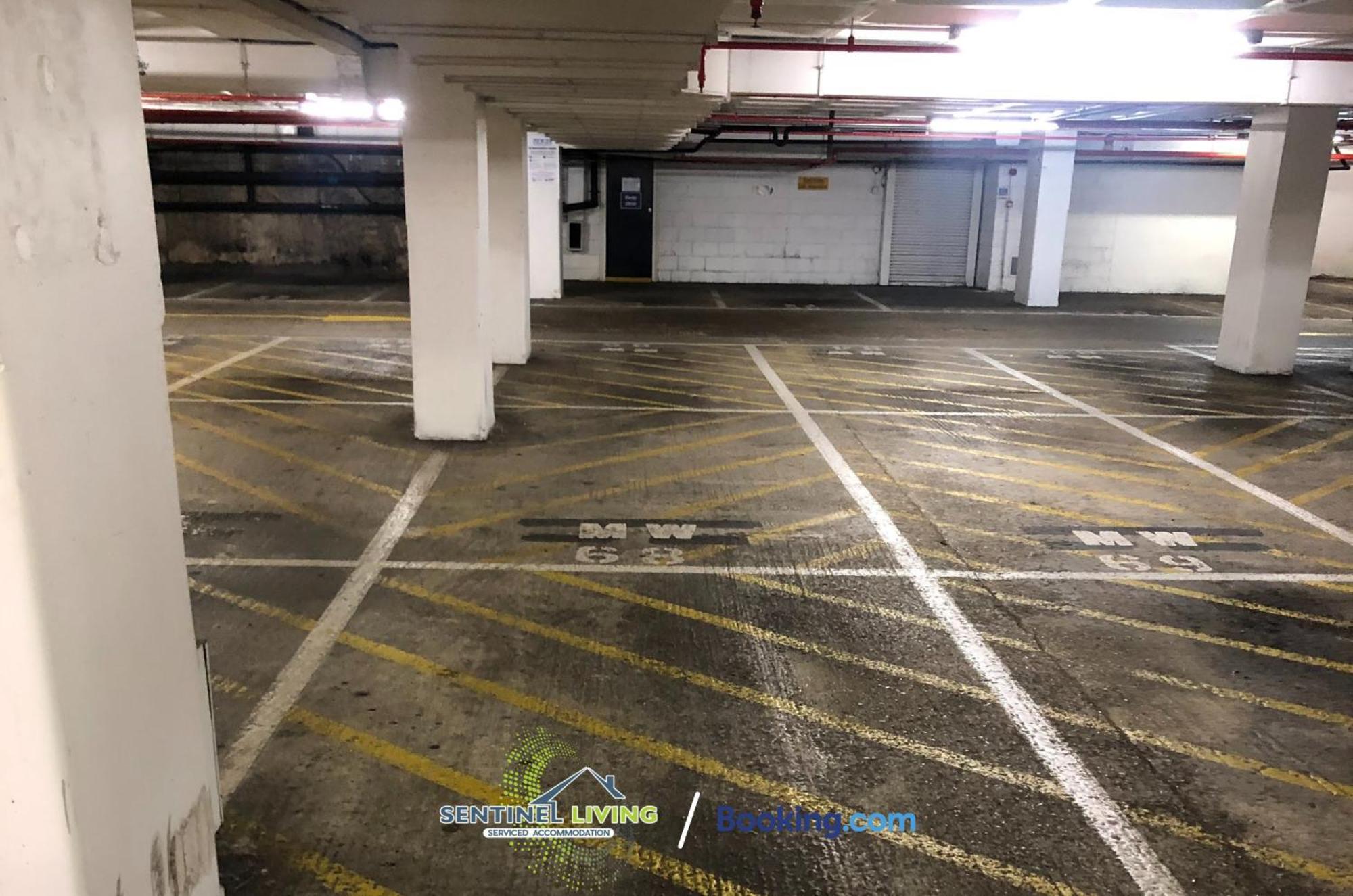 Windsor Sentinel: 2-Bedroom Serviced Apartment with Free Wi-Fi Exterior photo